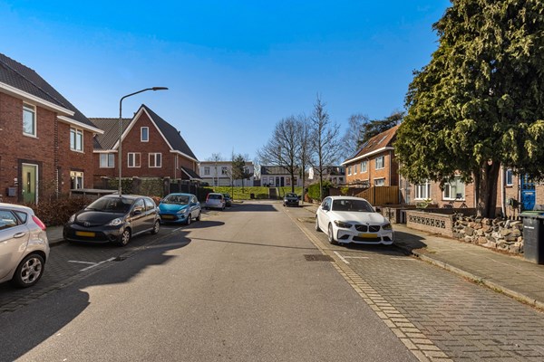 Medium property photo - Willy Martensstraat 23, 3314 XV Dordrecht